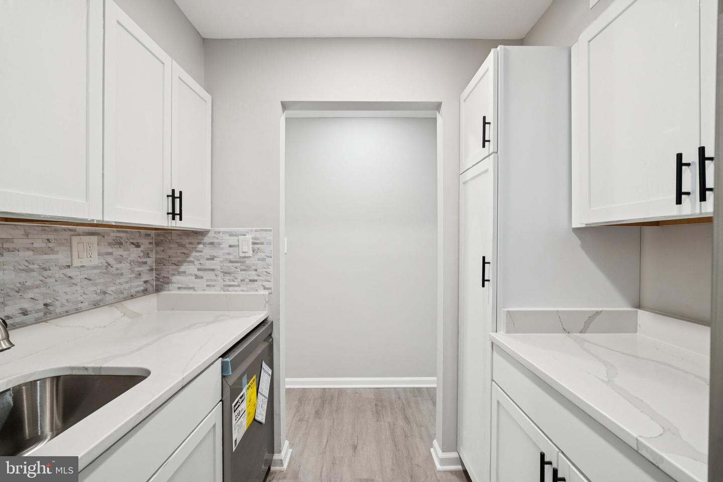 5806 COVE LANDING RD #304, BURKE, Virginia 22015, 2 Bedrooms Bedrooms, 4 Rooms Rooms,2 BathroomsBathrooms,Residential,For sale,5806 COVE LANDING RD #304,VAFX2263004 MLS # VAFX2263004
