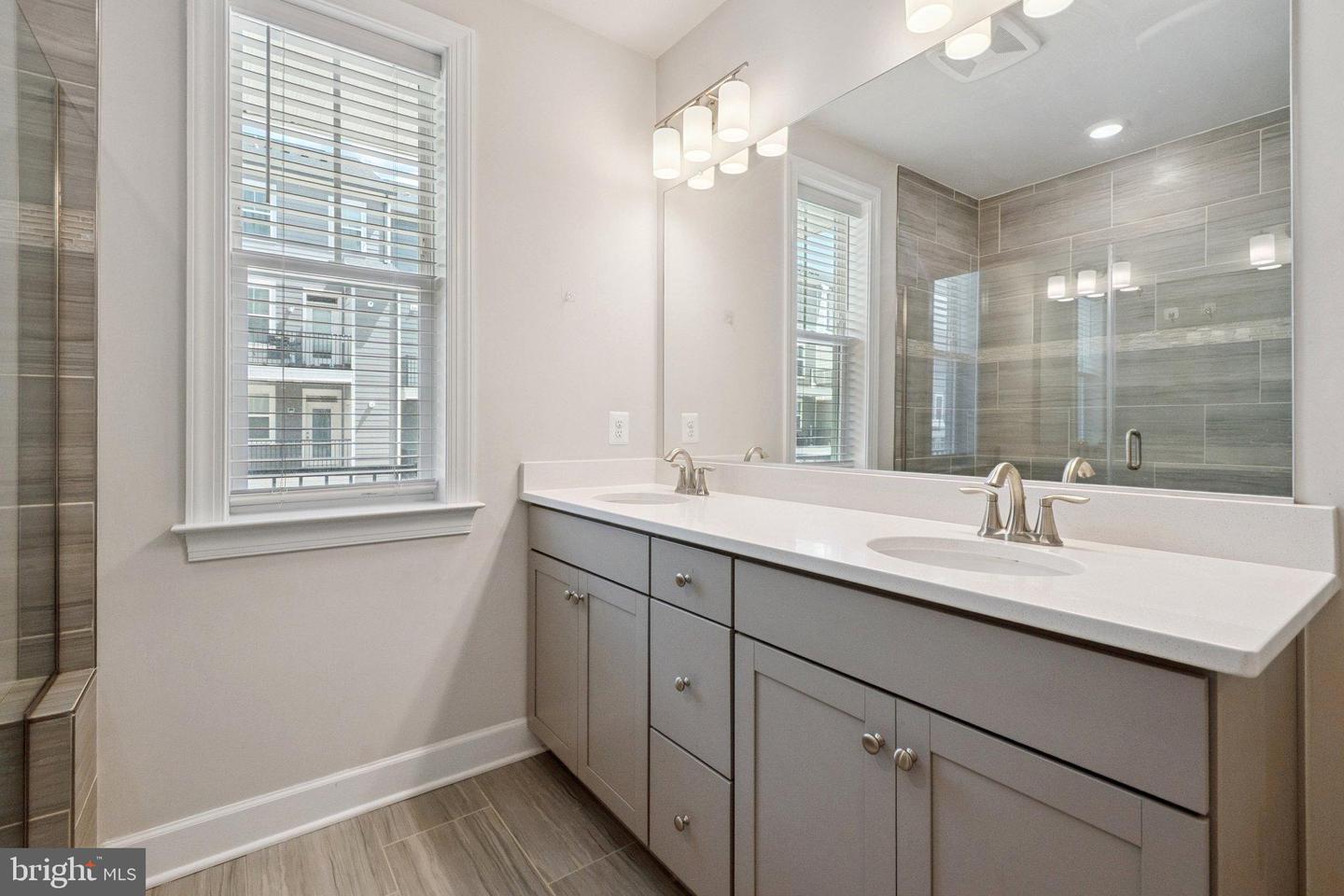 14921 RIVER WALK WAY, WOODBRIDGE, Virginia 22191, 3 Bedrooms Bedrooms, 6 Rooms Rooms,2 BathroomsBathrooms,Residential,For sale,14921 RIVER WALK WAY,VAPW2102506 MLS # VAPW2102506