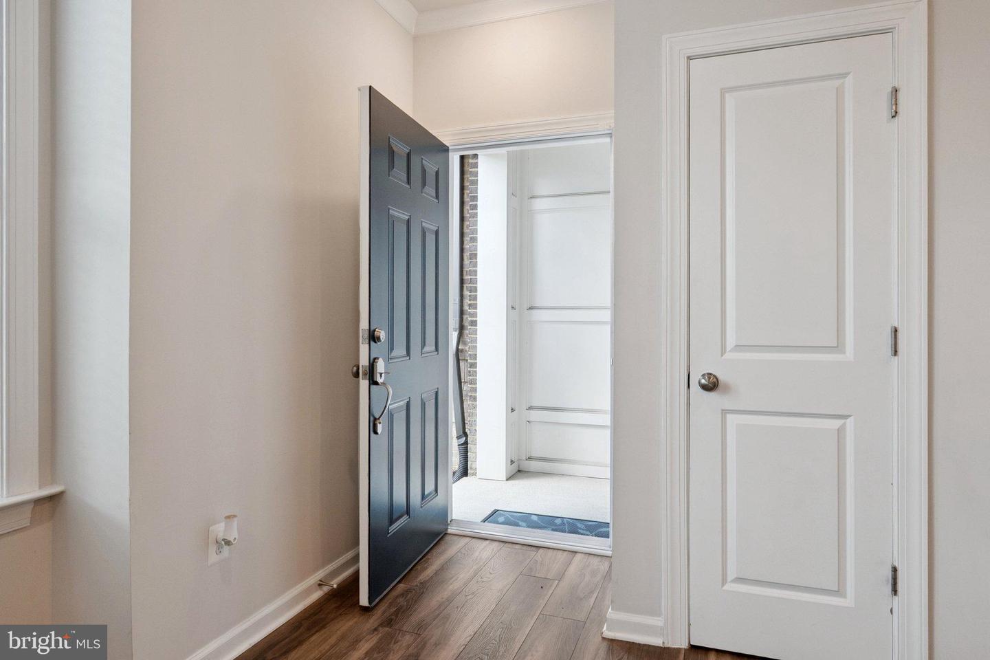 14921 RIVER WALK WAY, WOODBRIDGE, Virginia 22191, 3 Bedrooms Bedrooms, 6 Rooms Rooms,2 BathroomsBathrooms,Residential,For sale,14921 RIVER WALK WAY,VAPW2102506 MLS # VAPW2102506