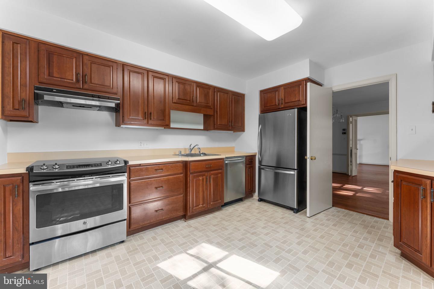 2430 INGLEWOOD CT, FALLS CHURCH, Virginia 22043, 4 Bedrooms Bedrooms, ,2 BathroomsBathrooms,Residential,For sale,2430 INGLEWOOD CT,VAFX2263482 MLS # VAFX2263482