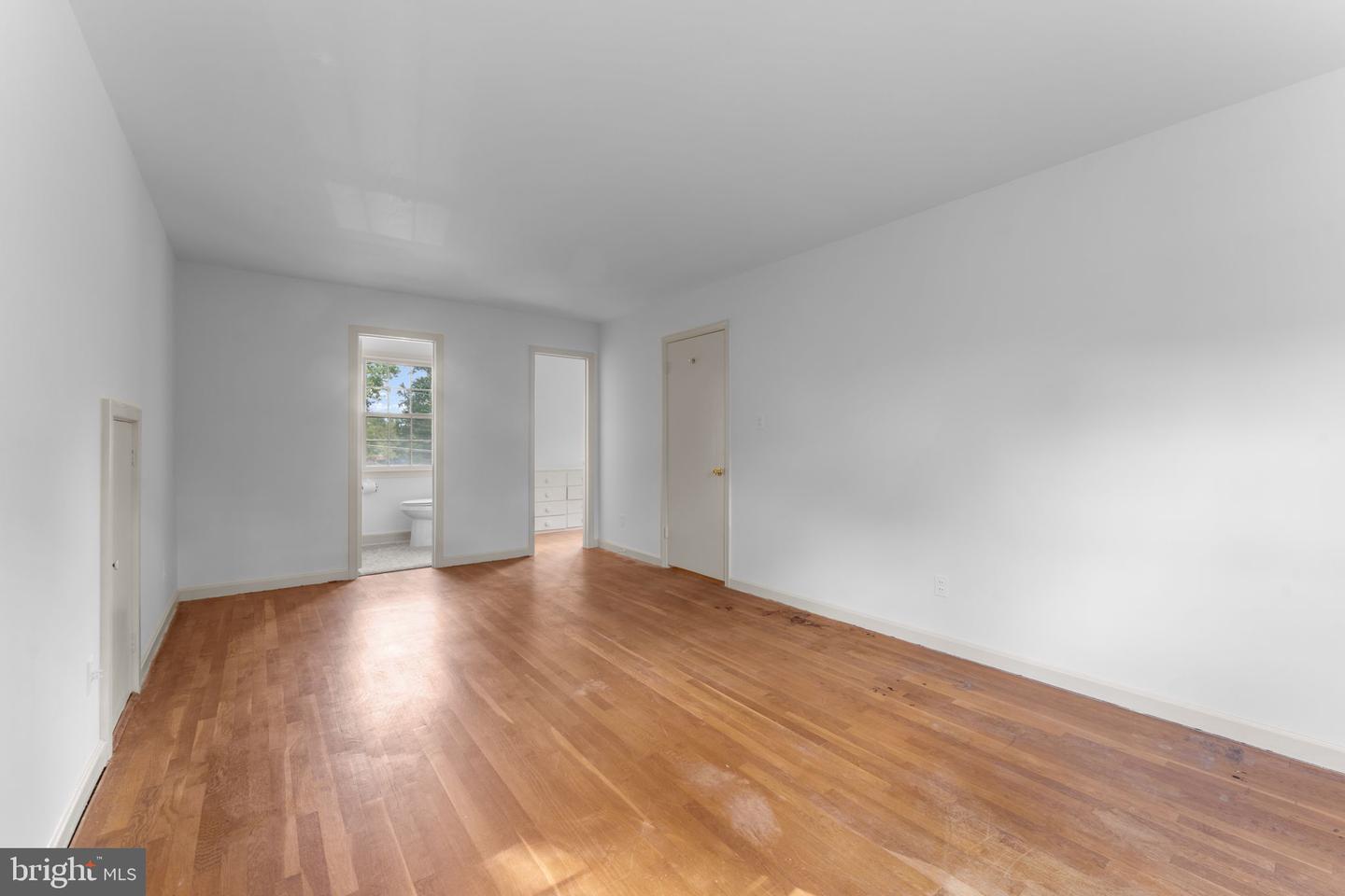 2430 INGLEWOOD CT, FALLS CHURCH, Virginia 22043, 4 Bedrooms Bedrooms, ,2 BathroomsBathrooms,Residential,For sale,2430 INGLEWOOD CT,VAFX2263482 MLS # VAFX2263482