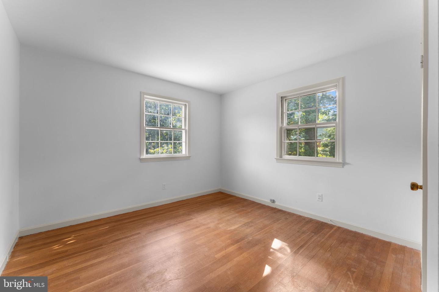 2430 INGLEWOOD CT, FALLS CHURCH, Virginia 22043, 4 Bedrooms Bedrooms, ,2 BathroomsBathrooms,Residential,For sale,2430 INGLEWOOD CT,VAFX2263482 MLS # VAFX2263482