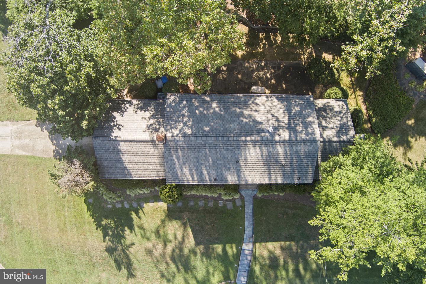 2430 INGLEWOOD CT, FALLS CHURCH, Virginia 22043, 4 Bedrooms Bedrooms, ,2 BathroomsBathrooms,Residential,For sale,2430 INGLEWOOD CT,VAFX2263482 MLS # VAFX2263482