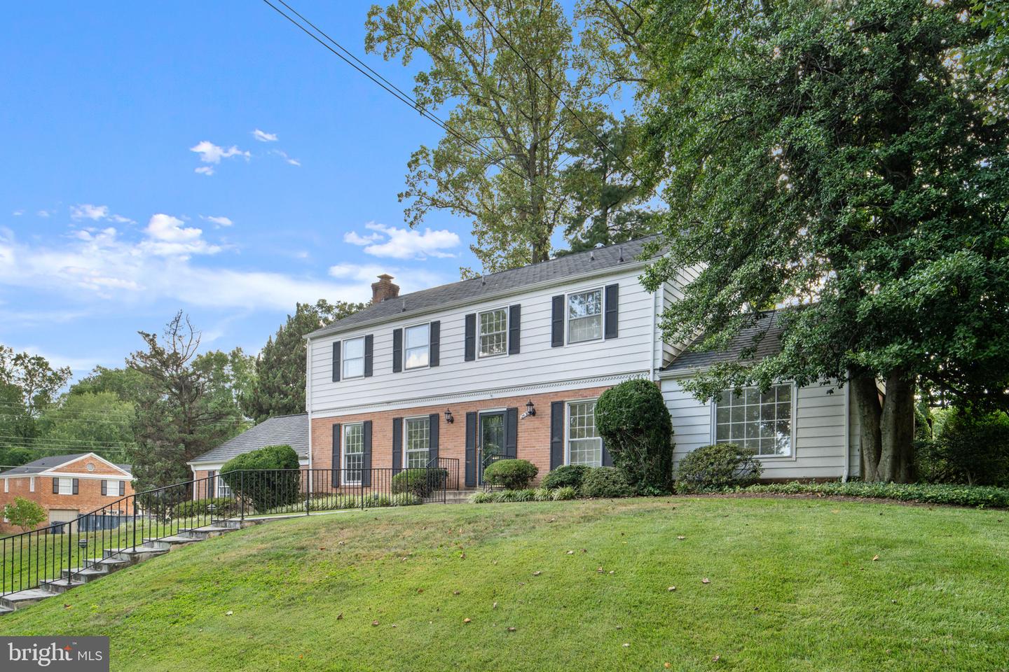 2430 INGLEWOOD CT, FALLS CHURCH, Virginia 22043, 4 Bedrooms Bedrooms, ,2 BathroomsBathrooms,Residential,For sale,2430 INGLEWOOD CT,VAFX2263482 MLS # VAFX2263482