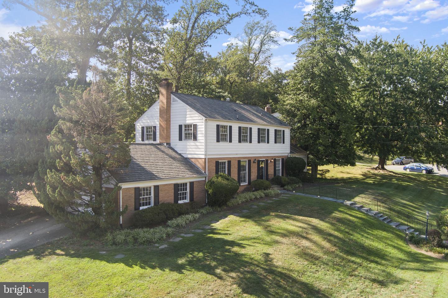 2430 INGLEWOOD CT, FALLS CHURCH, Virginia 22043, 4 Bedrooms Bedrooms, ,2 BathroomsBathrooms,Residential,For sale,2430 INGLEWOOD CT,VAFX2263482 MLS # VAFX2263482
