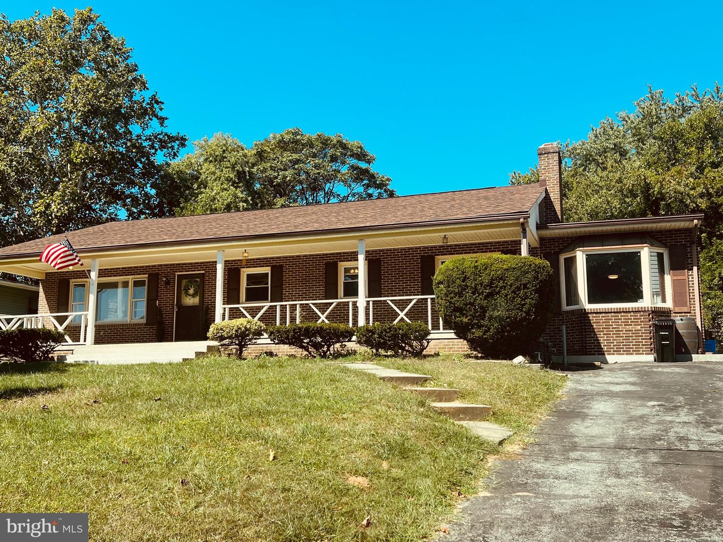 425 BEECHCROFT RD, WINCHESTER, Virginia 22601, 4 Bedrooms Bedrooms, ,2 BathroomsBathrooms,Residential,For sale,425 BEECHCROFT RD,VAWI2008982 MLS # VAWI2008982