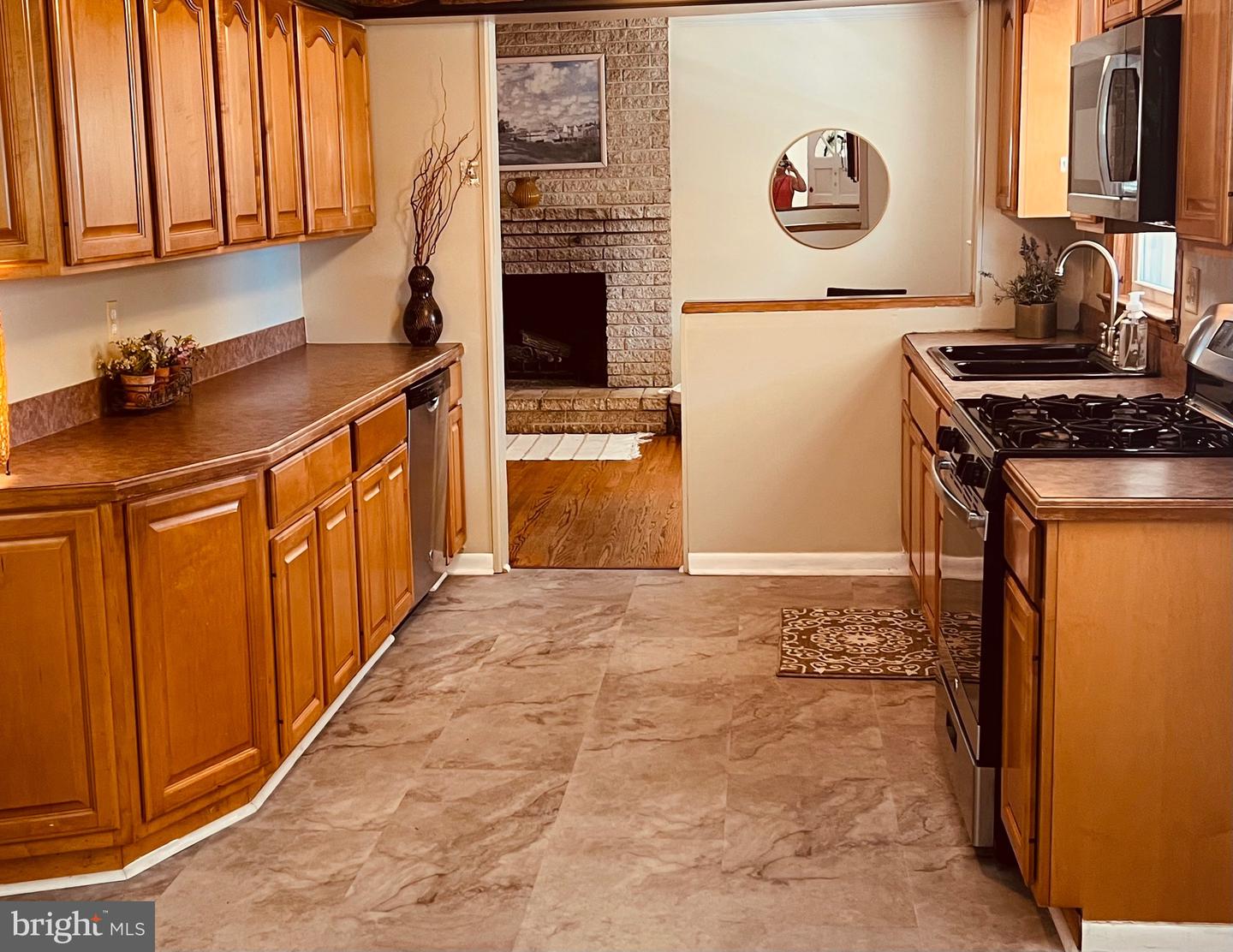 425 BEECHCROFT RD, WINCHESTER, Virginia 22601, 4 Bedrooms Bedrooms, ,2 BathroomsBathrooms,Residential,For sale,425 BEECHCROFT RD,VAWI2008982 MLS # VAWI2008982