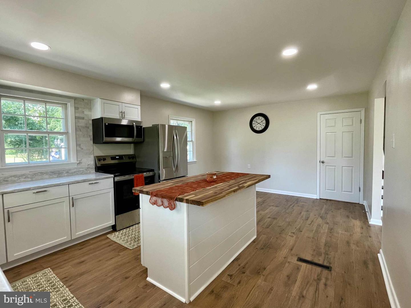 326 HOLLINGSWORTH RD, WOODSTOCK, Virginia 22664, 3 Bedrooms Bedrooms, ,2 BathroomsBathrooms,Residential,For sale,326 HOLLINGSWORTH RD,VASH2012398 MLS # VASH2012398