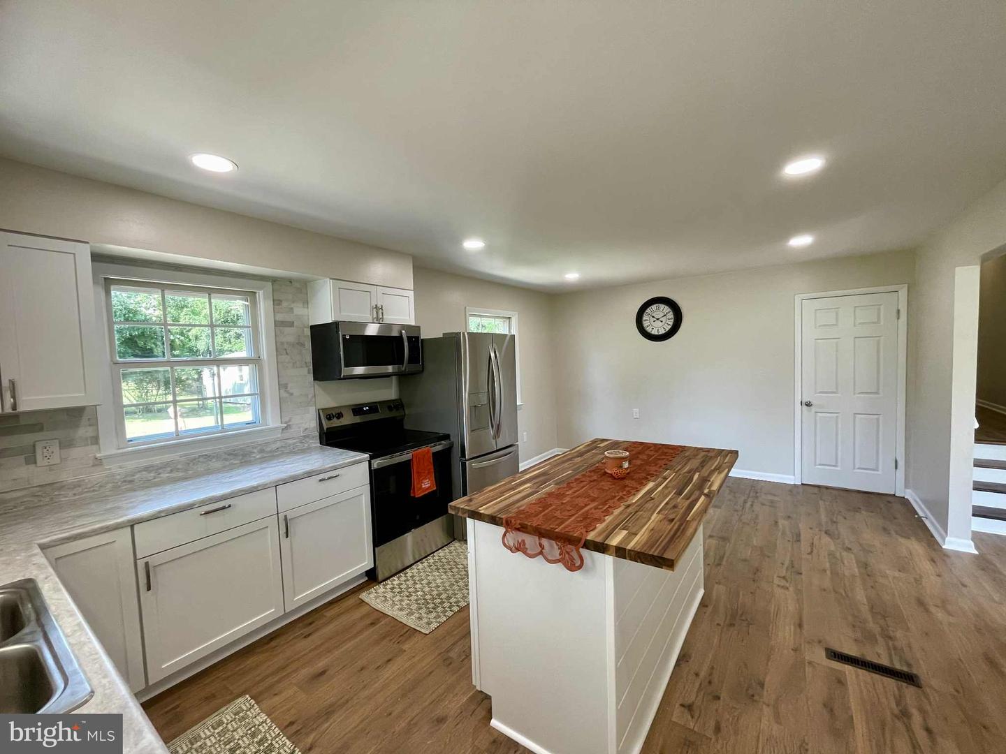 326 HOLLINGSWORTH RD, WOODSTOCK, Virginia 22664, 3 Bedrooms Bedrooms, ,2 BathroomsBathrooms,Residential,For sale,326 HOLLINGSWORTH RD,VASH2012398 MLS # VASH2012398
