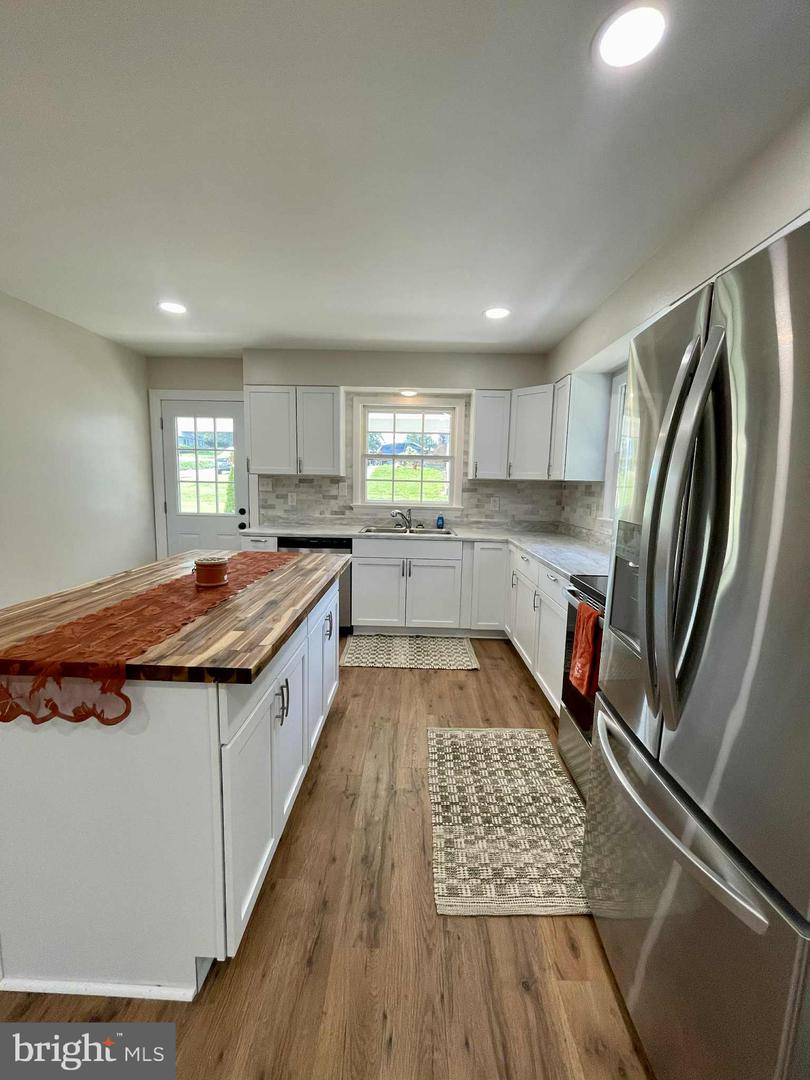 326 HOLLINGSWORTH RD, WOODSTOCK, Virginia 22664, 3 Bedrooms Bedrooms, ,2 BathroomsBathrooms,Residential,For sale,326 HOLLINGSWORTH RD,VASH2012398 MLS # VASH2012398