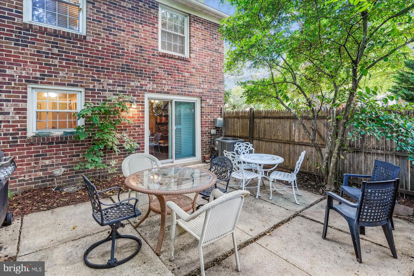 8425 PENSHURST DR #595, SPRINGFIELD, Virginia 22152, 3 Bedrooms Bedrooms, 6 Rooms Rooms,2 BathroomsBathrooms,Residential,For sale,8425 PENSHURST DR #595,VAFX2264530 MLS # VAFX2264530