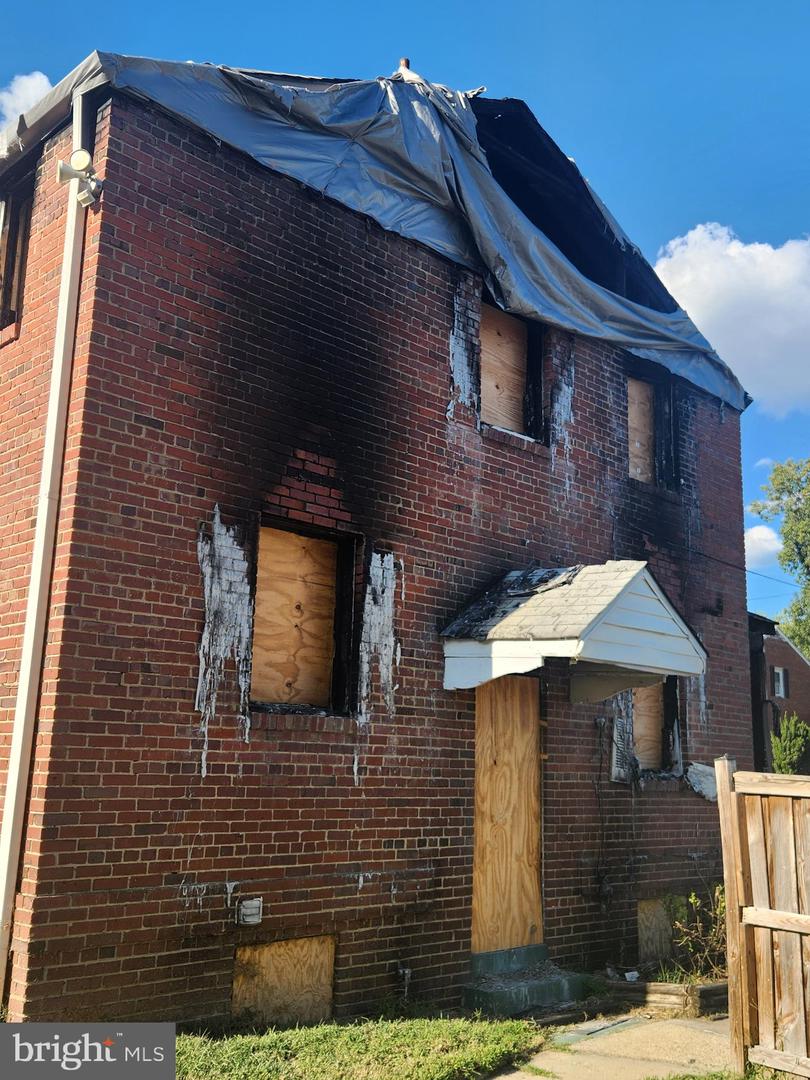 2448 S MONROE ST, ARLINGTON, Virginia 22206, 2 Bedrooms Bedrooms, ,2 BathroomsBathrooms,Residential,For sale,2448 S MONROE ST,VAAR2063008 MLS # VAAR2063008