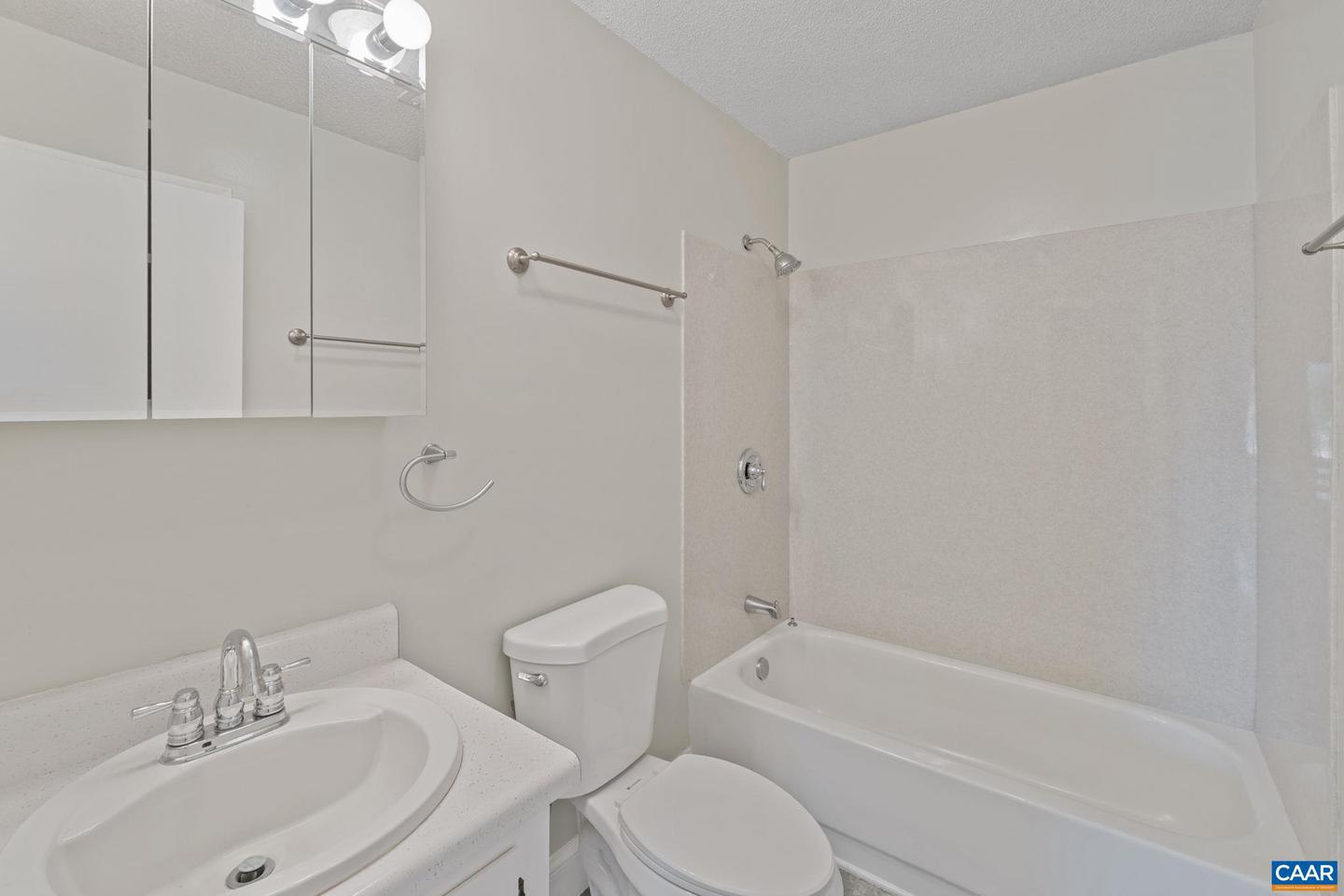 8508 DICK WOODS RD, AFTON, Virginia 22920, 5 Bedrooms Bedrooms, ,3 BathroomsBathrooms,Residential,For sale,8508 DICK WOODS RD,668494 MLS # 668494