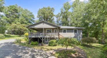 8508 DICK WOODS RD, AFTON, Virginia 22920, 5 Bedrooms Bedrooms, ,3 BathroomsBathrooms,Residential,For sale,8508 DICK WOODS RD,668494 MLS # 668494