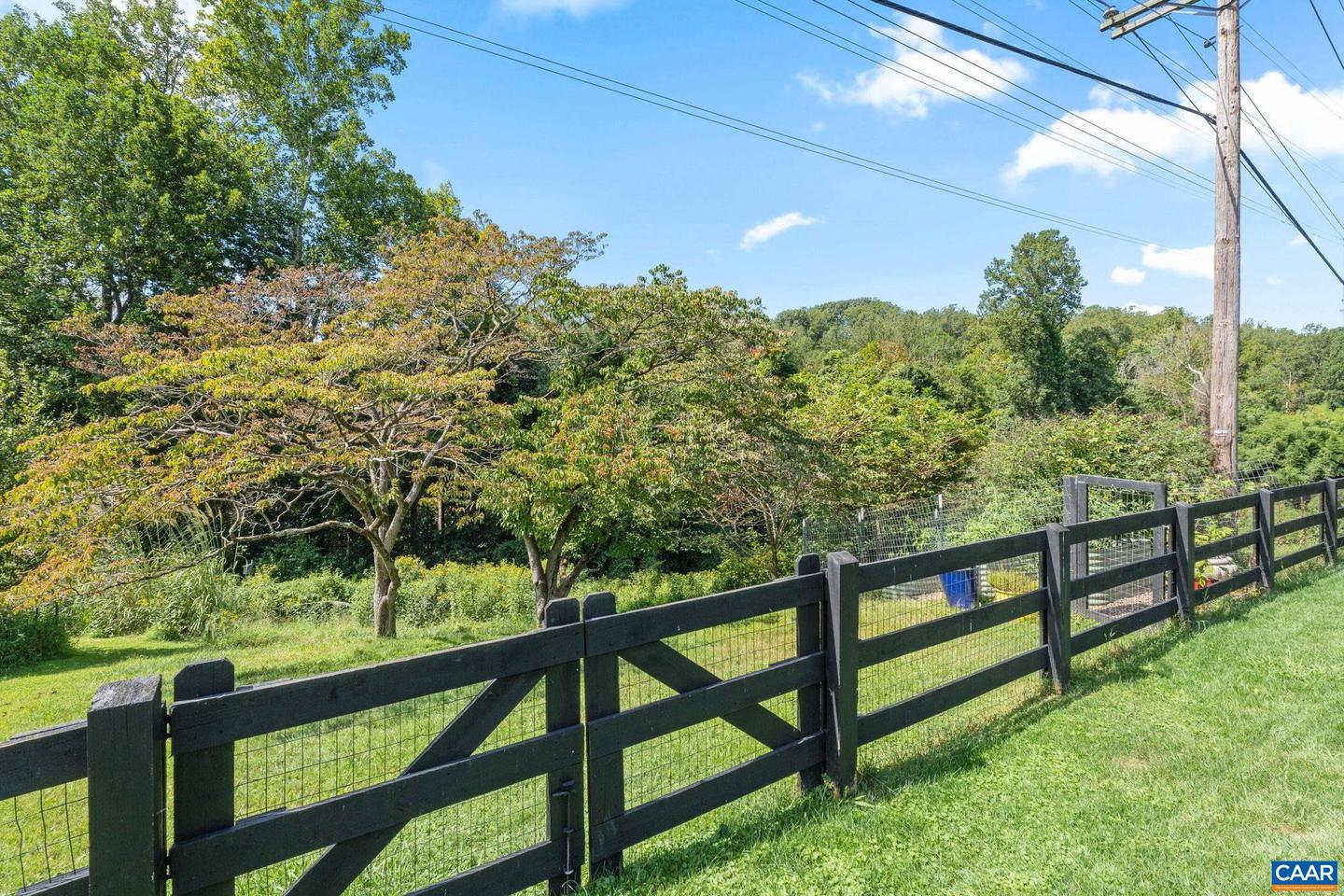 700 ELIZABETH AVE, CHARLOTTESVILLE, Virginia 22901, 3 Bedrooms Bedrooms, ,3 BathroomsBathrooms,Residential,For sale,700 ELIZABETH AVE,668504 MLS # 668504