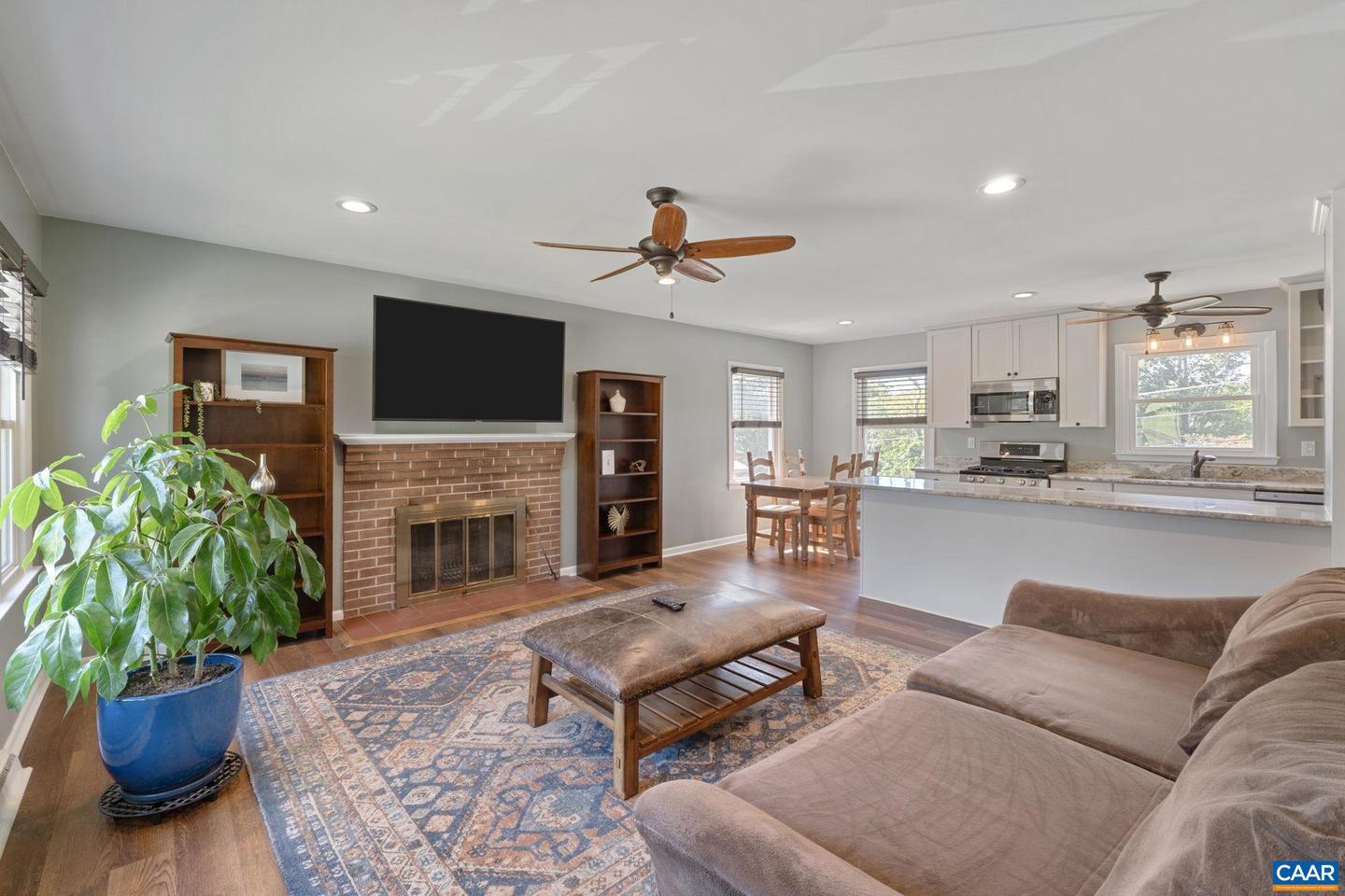 700 ELIZABETH AVE, CHARLOTTESVILLE, Virginia 22901, 3 Bedrooms Bedrooms, ,3 BathroomsBathrooms,Residential,For sale,700 ELIZABETH AVE,668504 MLS # 668504