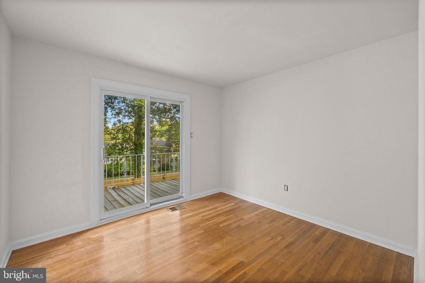 10913 BYRD DR, FAIRFAX, Virginia 22030, 3 Bedrooms Bedrooms, ,2 BathroomsBathrooms,Residential,For sale,10913 BYRD DR,VAFC2006912 MLS # VAFC2006912