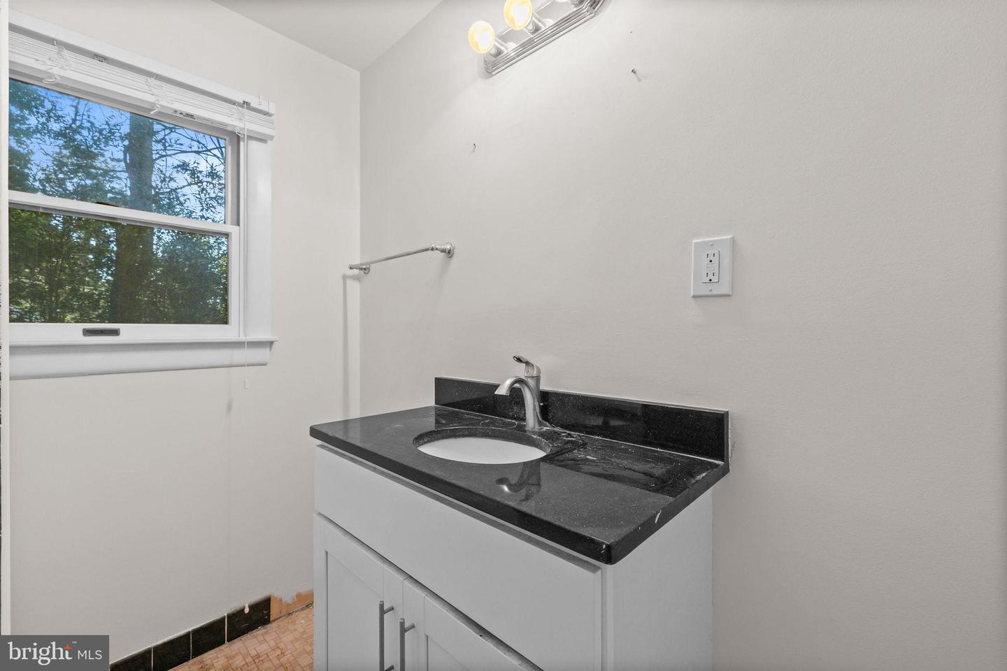 10913 BYRD DR, FAIRFAX, Virginia 22030, 3 Bedrooms Bedrooms, ,2 BathroomsBathrooms,Residential,For sale,10913 BYRD DR,VAFC2006912 MLS # VAFC2006912
