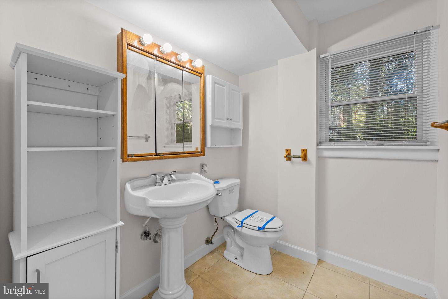 10913 BYRD DR, FAIRFAX, Virginia 22030, 3 Bedrooms Bedrooms, ,2 BathroomsBathrooms,Residential,For sale,10913 BYRD DR,VAFC2006912 MLS # VAFC2006912