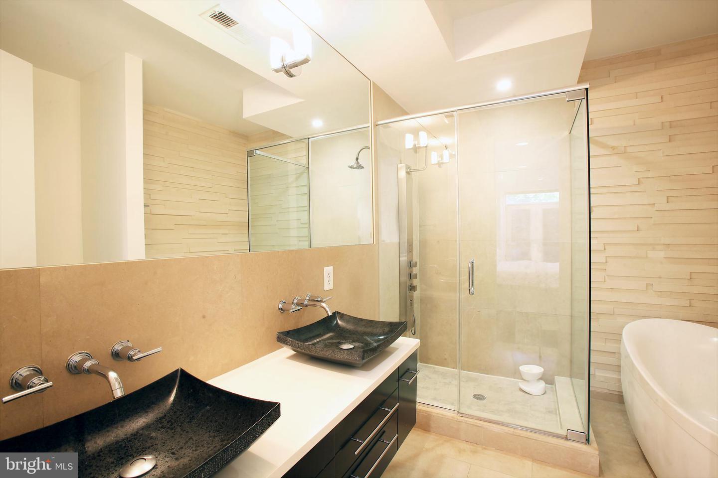 2223 1ST ST NW #1, WASHINGTON, District Of Columbia 20001, 2 Bedrooms Bedrooms, ,2 BathroomsBathrooms,Residential,For sale,2223 1ST ST NW #1,DCDC2217472 MLS # DCDC2217472