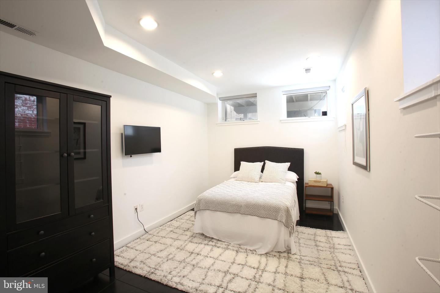2223 1ST ST NW #1, WASHINGTON, District Of Columbia 20001, 2 Bedrooms Bedrooms, ,2 BathroomsBathrooms,Residential,For sale,2223 1ST ST NW #1,DCDC2217472 MLS # DCDC2217472