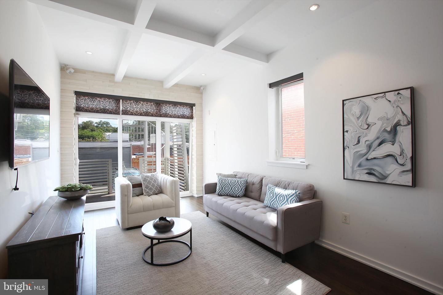 2223 1ST ST NW #1, WASHINGTON, District Of Columbia 20001, 2 Bedrooms Bedrooms, ,2 BathroomsBathrooms,Residential,For sale,2223 1ST ST NW #1,DCDC2217472 MLS # DCDC2217472