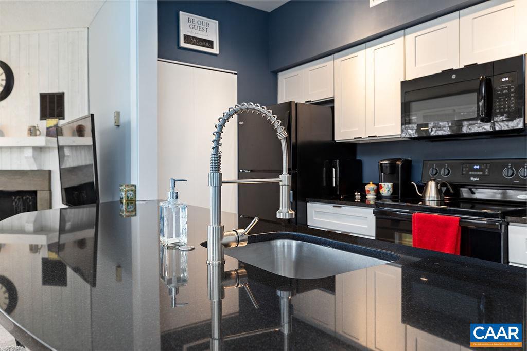 2134 FAIRWAY WOODS #2134, WINTERGREEN RESORT, Virginia 22967, 2 Bedrooms Bedrooms, ,2 BathroomsBathrooms,Residential,For sale,2134 FAIRWAY WOODS #2134,668410 MLS # 668410