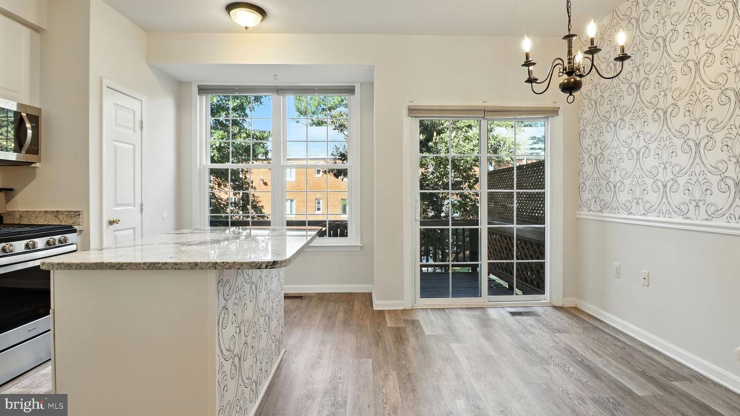 1120 S MONROE ST, ARLINGTON, Virginia 22204, 3 Bedrooms Bedrooms, ,3 BathroomsBathrooms,Residential,For sale,1120 S MONROE ST,VAAR2062990 MLS # VAAR2062990