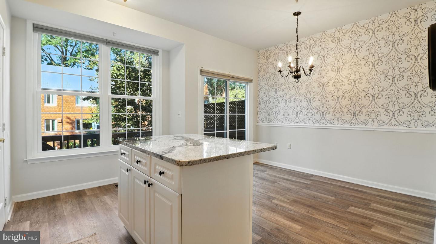 1120 S MONROE ST, ARLINGTON, Virginia 22204, 3 Bedrooms Bedrooms, ,3 BathroomsBathrooms,Residential,For sale,1120 S MONROE ST,VAAR2062990 MLS # VAAR2062990