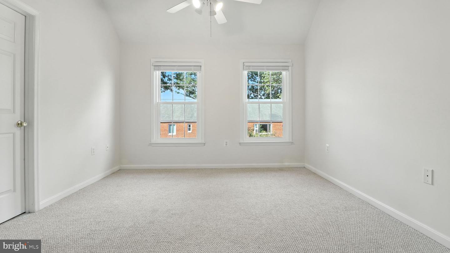 1120 S MONROE ST, ARLINGTON, Virginia 22204, 3 Bedrooms Bedrooms, ,3 BathroomsBathrooms,Residential,For sale,1120 S MONROE ST,VAAR2062990 MLS # VAAR2062990