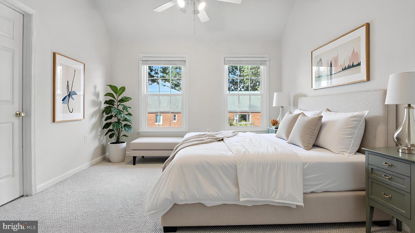 1120 S MONROE ST, ARLINGTON, Virginia 22204, 3 Bedrooms Bedrooms, ,3 BathroomsBathrooms,Residential,For sale,1120 S MONROE ST,VAAR2062990 MLS # VAAR2062990