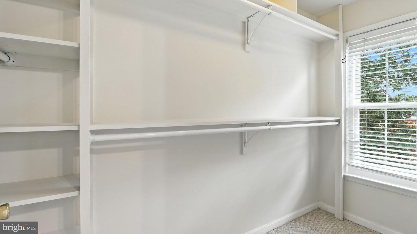 1120 S MONROE ST, ARLINGTON, Virginia 22204, 3 Bedrooms Bedrooms, ,3 BathroomsBathrooms,Residential,For sale,1120 S MONROE ST,VAAR2062990 MLS # VAAR2062990