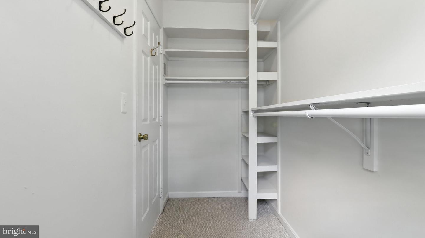 1120 S MONROE ST, ARLINGTON, Virginia 22204, 3 Bedrooms Bedrooms, ,3 BathroomsBathrooms,Residential,For sale,1120 S MONROE ST,VAAR2062990 MLS # VAAR2062990