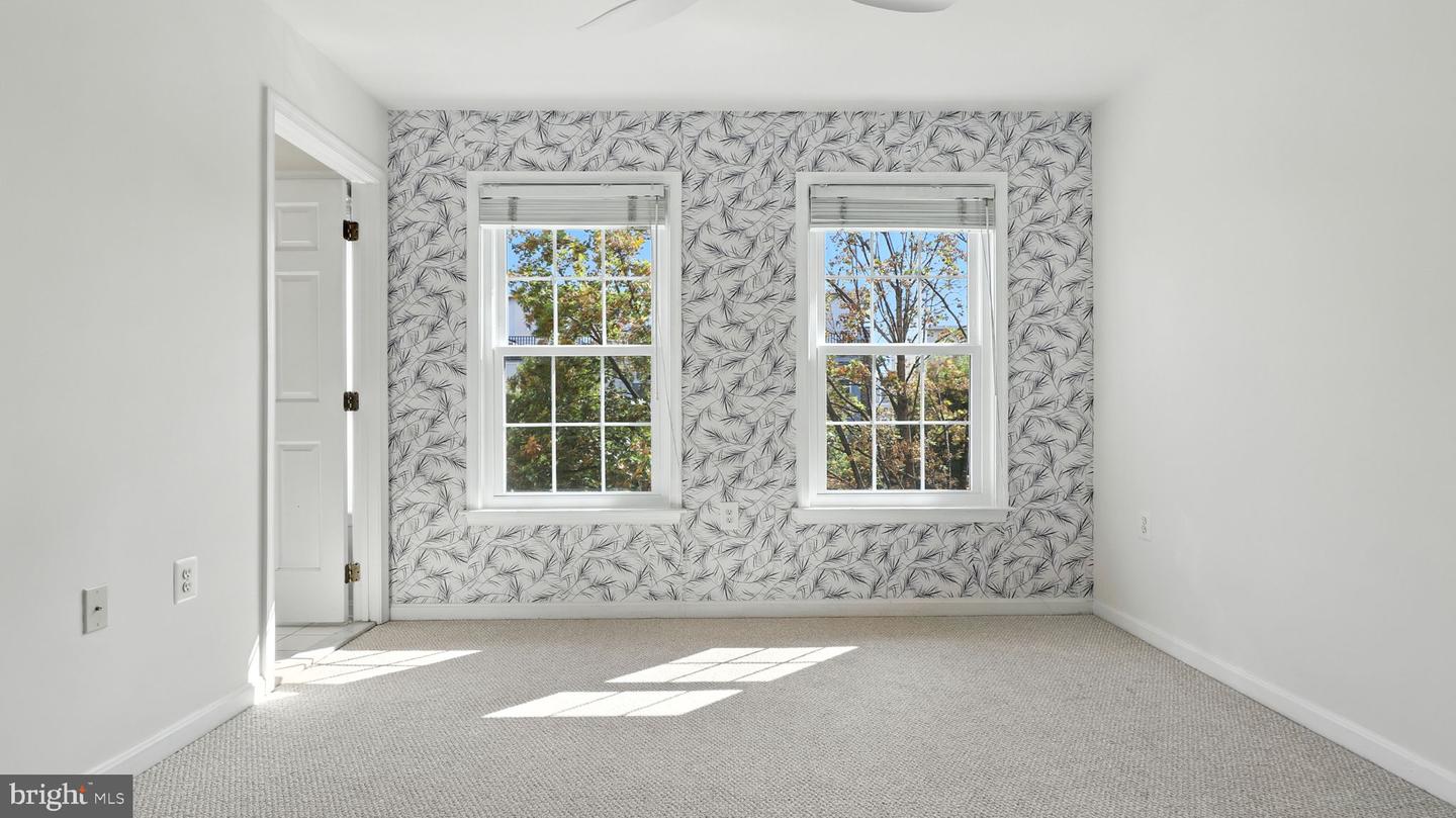 1120 S MONROE ST, ARLINGTON, Virginia 22204, 3 Bedrooms Bedrooms, ,3 BathroomsBathrooms,Residential,For sale,1120 S MONROE ST,VAAR2062990 MLS # VAAR2062990