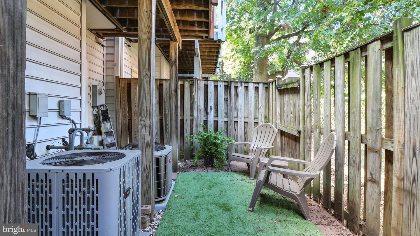 1120 S MONROE ST, ARLINGTON, Virginia 22204, 3 Bedrooms Bedrooms, ,3 BathroomsBathrooms,Residential,For sale,1120 S MONROE ST,VAAR2062990 MLS # VAAR2062990