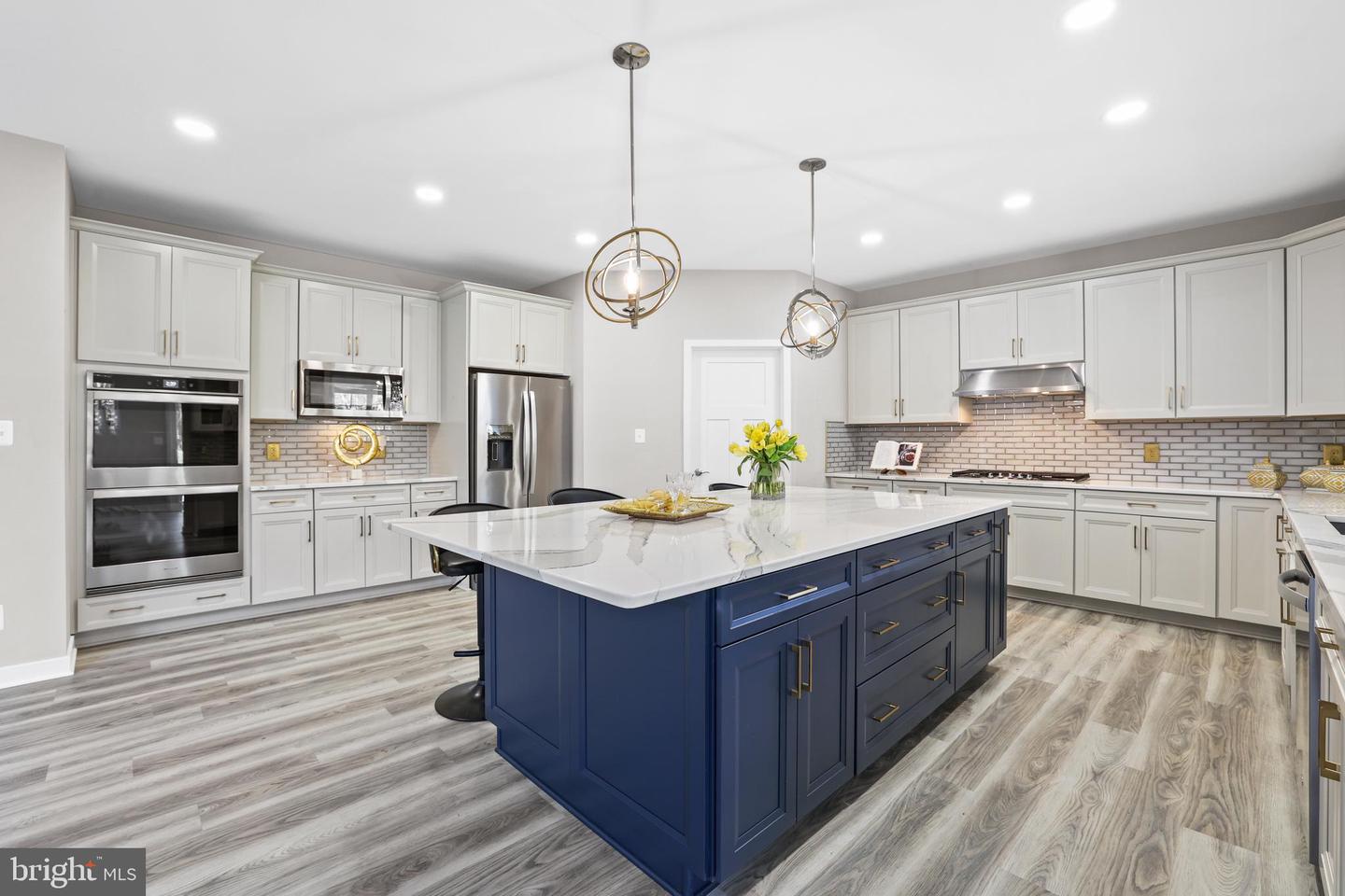7806 SHAWMONT RD, FREDERICKSBURG, Virginia 22407, 6 Bedrooms Bedrooms, ,5 BathroomsBathrooms,Residential,For sale,7806 SHAWMONT RD,VASP2035968 MLS # VASP2035968