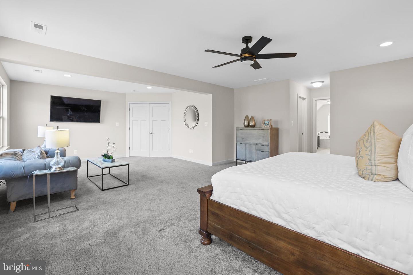 7806 SHAWMONT RD, FREDERICKSBURG, Virginia 22407, 6 Bedrooms Bedrooms, ,5 BathroomsBathrooms,Residential,For sale,7806 SHAWMONT RD,VASP2035968 MLS # VASP2035968