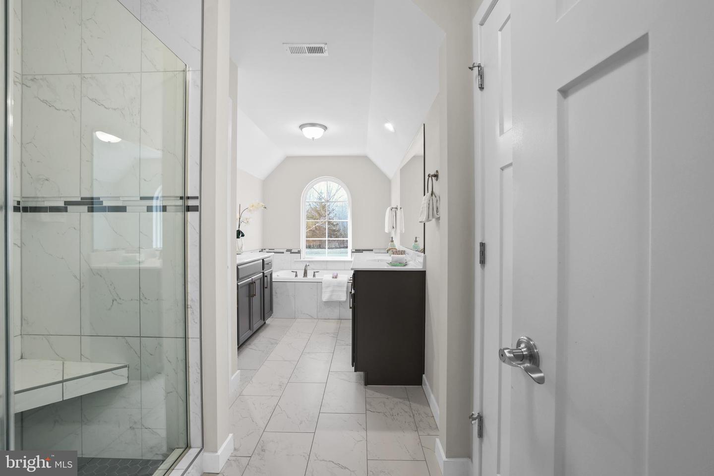 7806 SHAWMONT RD, FREDERICKSBURG, Virginia 22407, 6 Bedrooms Bedrooms, ,5 BathroomsBathrooms,Residential,For sale,7806 SHAWMONT RD,VASP2035968 MLS # VASP2035968