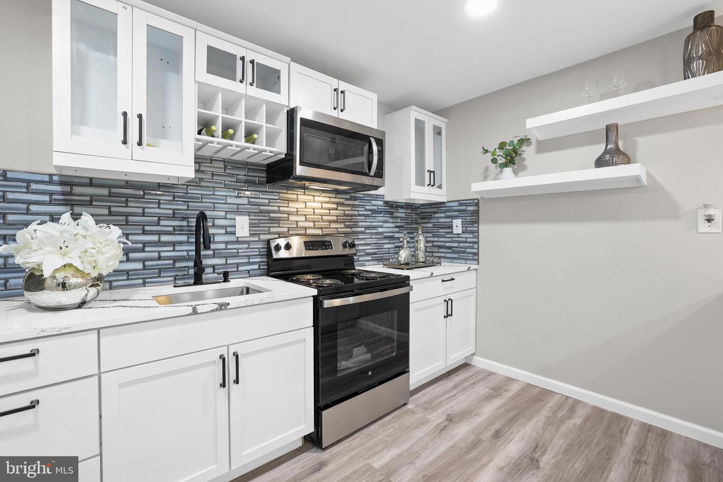 7806 SHAWMONT RD, FREDERICKSBURG, Virginia 22407, 6 Bedrooms Bedrooms, ,5 BathroomsBathrooms,Residential,For sale,7806 SHAWMONT RD,VASP2035968 MLS # VASP2035968