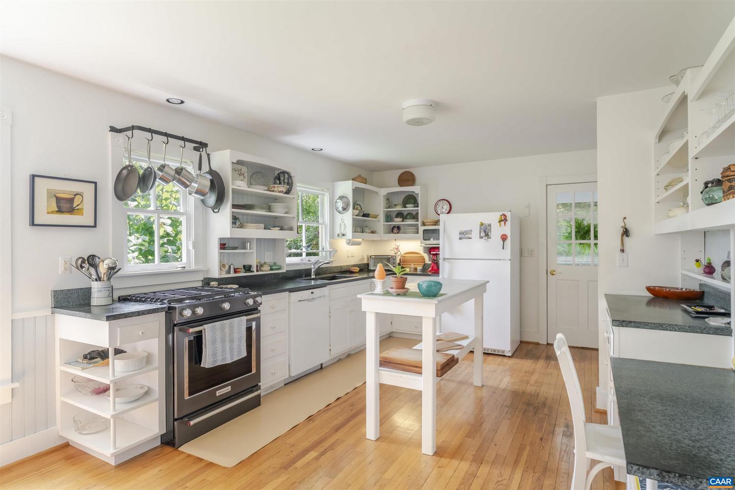 6630 HIGHLANDER WAY, CROZET, Virginia 22932, 3 Bedrooms Bedrooms, ,2 BathroomsBathrooms,Residential,For sale,6630 HIGHLANDER WAY,668506 MLS # 668506