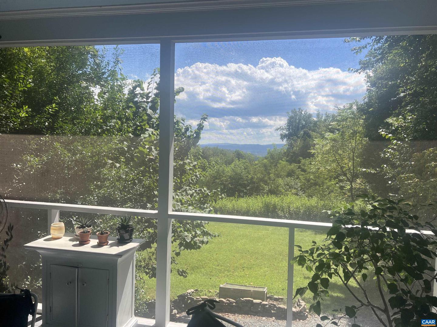 6630 HIGHLANDER WAY, CROZET, Virginia 22932, 3 Bedrooms Bedrooms, ,2 BathroomsBathrooms,Residential,For sale,6630 HIGHLANDER WAY,668506 MLS # 668506