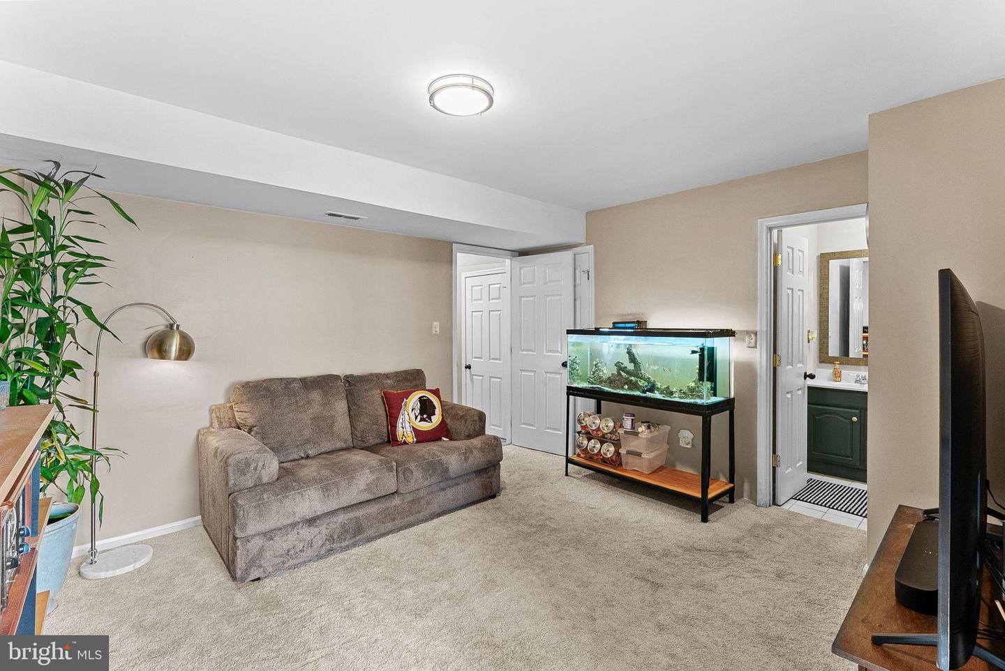 17363 AVION SQ, ROUND HILL, Virginia 20141, 4 Bedrooms Bedrooms, 15 Rooms Rooms,2 BathroomsBathrooms,Residential,For sale,17363 AVION SQ,VALO2105982 MLS # VALO2105982