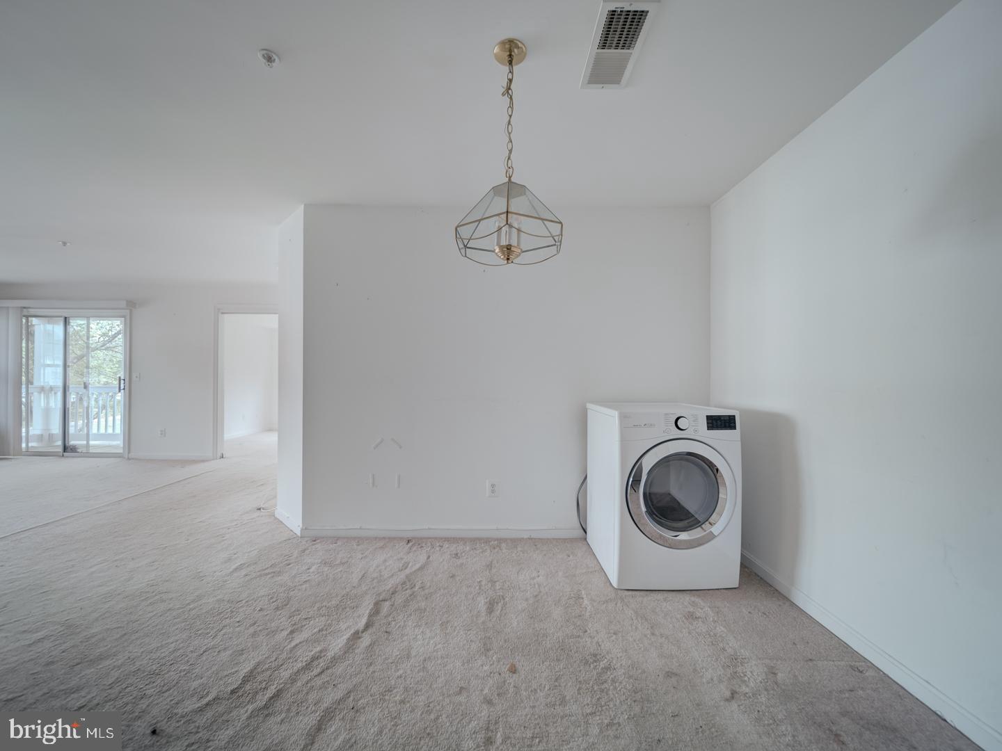 14184 CUDDY LOOP #201, WOODBRIDGE, Virginia 22193, 2 Bedrooms Bedrooms, ,2 BathroomsBathrooms,Residential,For sale,14184 CUDDY LOOP #201,VAPW2103116 MLS # VAPW2103116