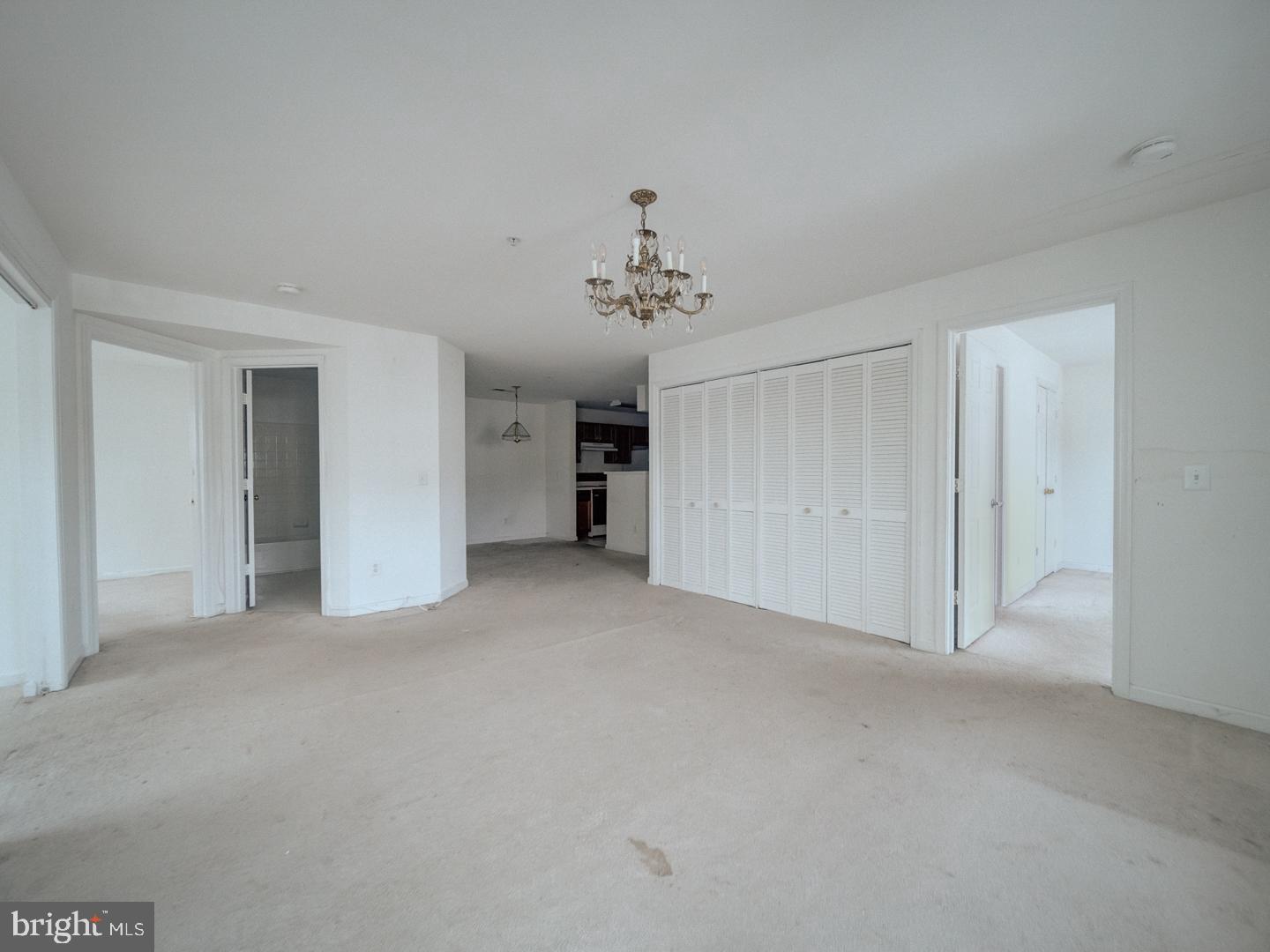 14184 CUDDY LOOP #201, WOODBRIDGE, Virginia 22193, 2 Bedrooms Bedrooms, ,2 BathroomsBathrooms,Residential,For sale,14184 CUDDY LOOP #201,VAPW2103116 MLS # VAPW2103116