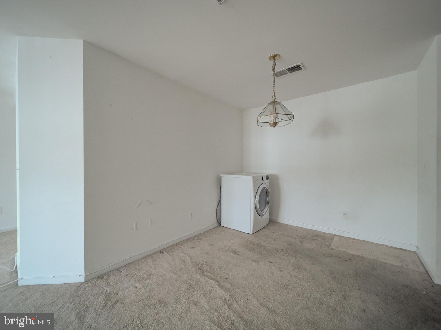 14184 CUDDY LOOP #201, WOODBRIDGE, Virginia 22193, 2 Bedrooms Bedrooms, ,2 BathroomsBathrooms,Residential,For sale,14184 CUDDY LOOP #201,VAPW2103116 MLS # VAPW2103116