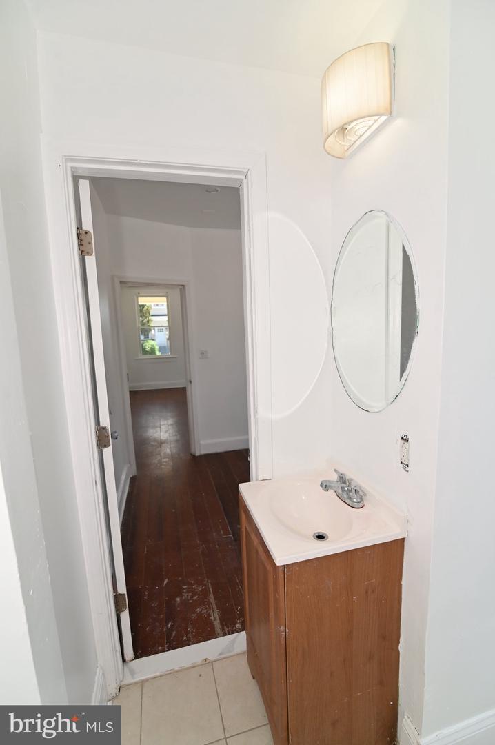 453 NEWTON PL NW, WASHINGTON, District Of Columbia 20010, 8 Bedrooms Bedrooms, ,5 BathroomsBathrooms,Residential,For sale,453 NEWTON PL NW,DCDC2203018 MLS # DCDC2203018
