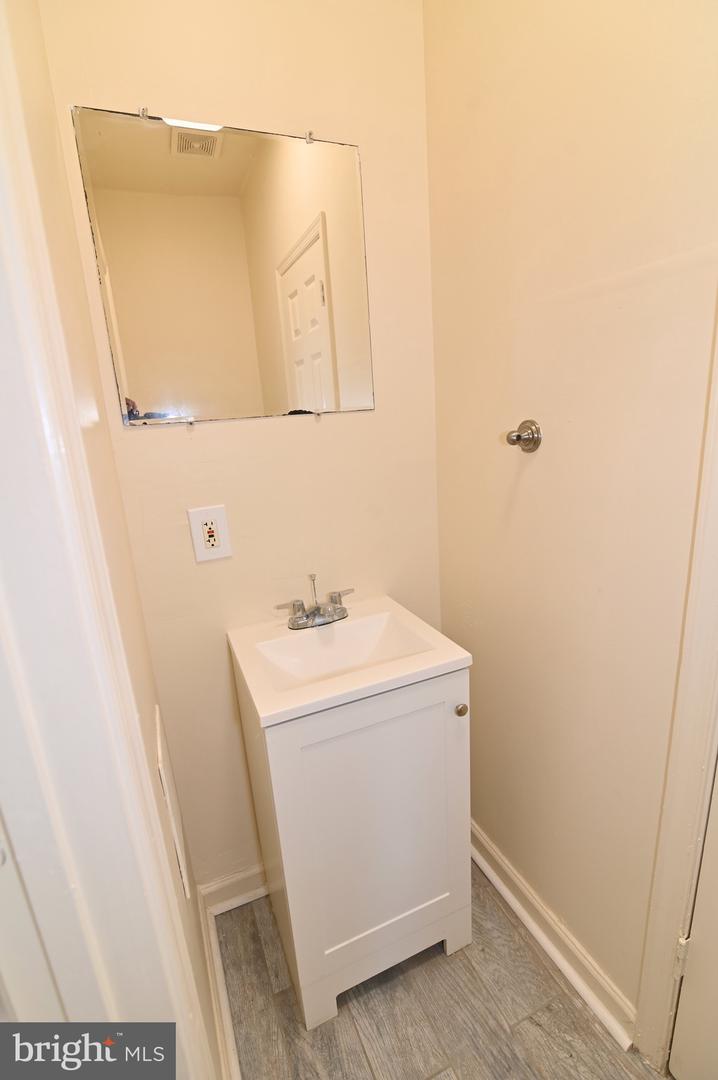 453 NEWTON PL NW, WASHINGTON, District Of Columbia 20010, 8 Bedrooms Bedrooms, ,5 BathroomsBathrooms,Residential,For sale,453 NEWTON PL NW,DCDC2203018 MLS # DCDC2203018