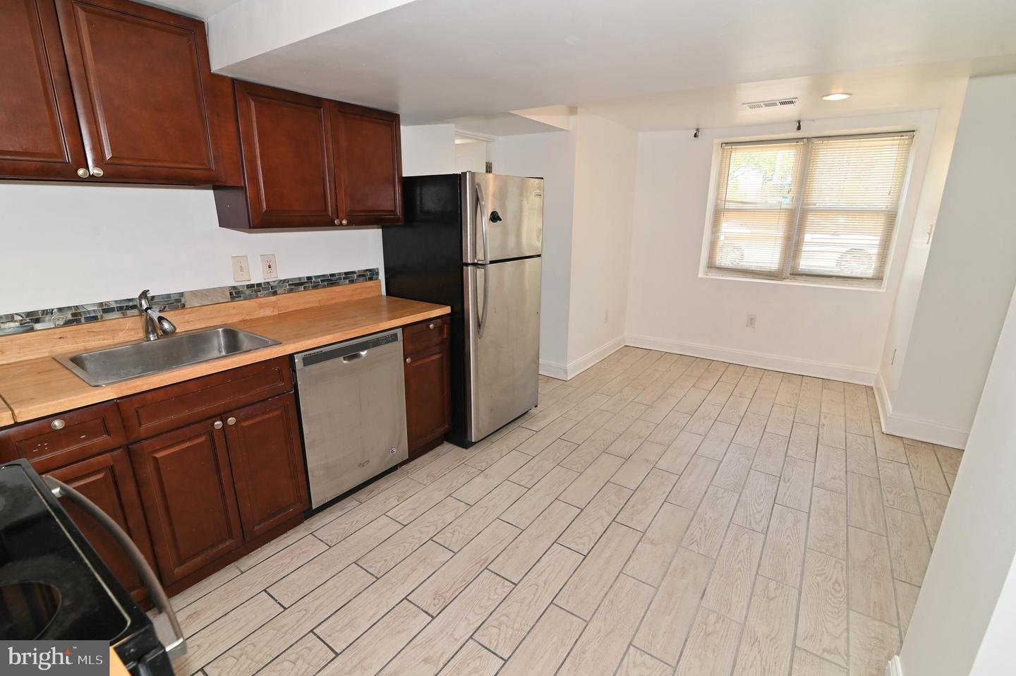453 NEWTON PL NW, WASHINGTON, District Of Columbia 20010, 8 Bedrooms Bedrooms, ,5 BathroomsBathrooms,Residential,For sale,453 NEWTON PL NW,DCDC2203018 MLS # DCDC2203018