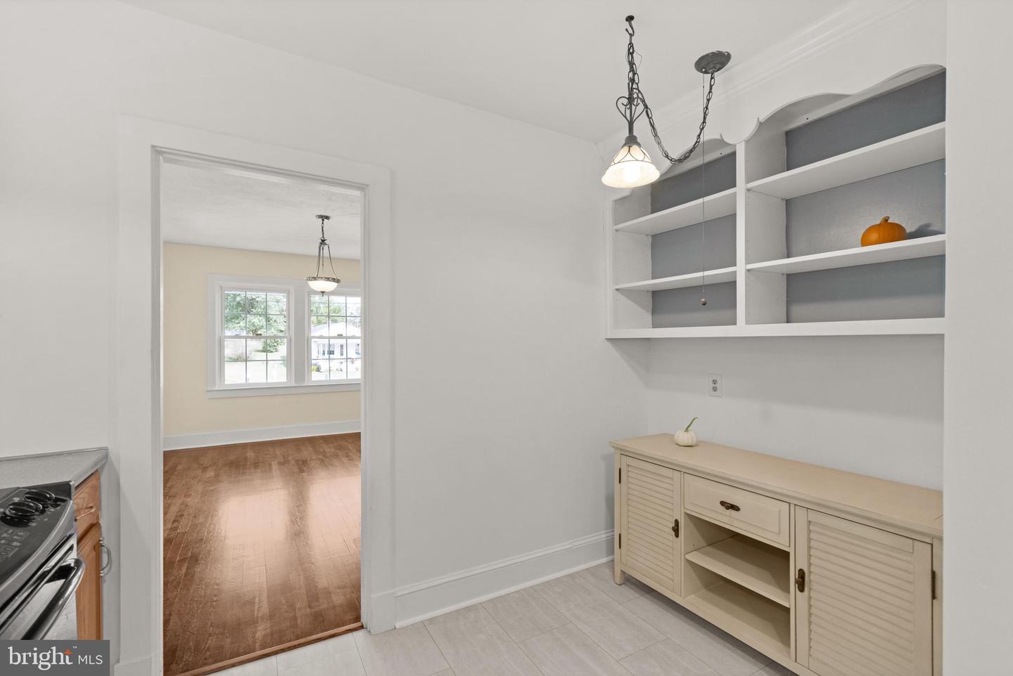 327 BRYARLY RD, WINCHESTER, Virginia 22603, 3 Bedrooms Bedrooms, ,2 BathroomsBathrooms,Residential,For sale,327 BRYARLY RD,VAFV2034992 MLS # VAFV2034992