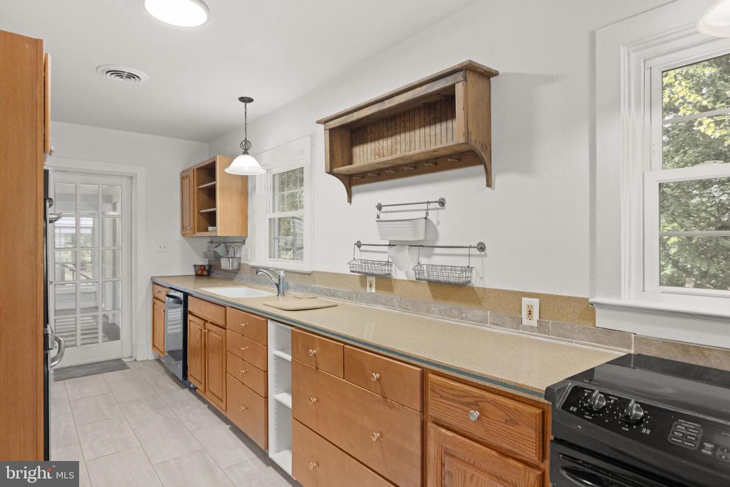 327 BRYARLY RD, WINCHESTER, Virginia 22603, 3 Bedrooms Bedrooms, ,2 BathroomsBathrooms,Residential,For sale,327 BRYARLY RD,VAFV2034992 MLS # VAFV2034992